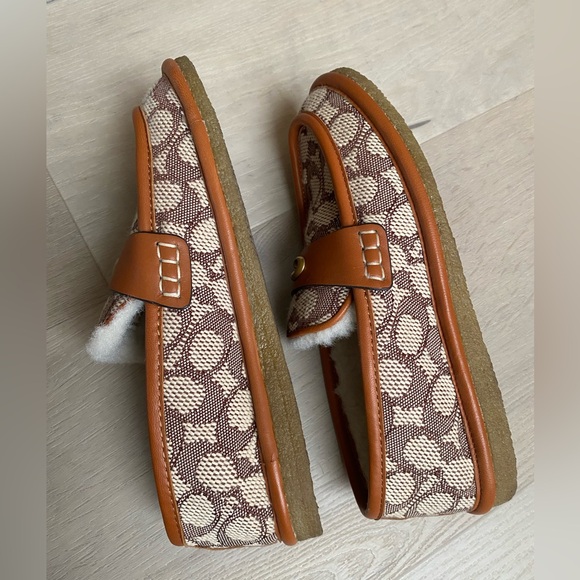 NWT! Coach Signature Forest Cozy Shearling Moccasin Slippers Loafers - Size 6 - Picture 7 of 8